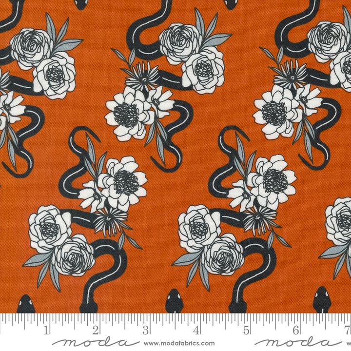 Noir Pumpkin Slithering Snakes / 11542 14 / HALF-YARD CONTINUOUS CUT