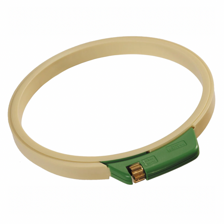 Clover Embroidery Hoop (L) 7" 8812