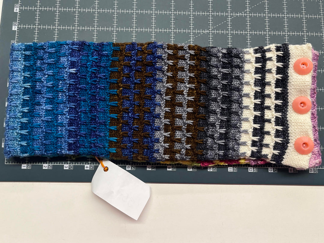 Sample Sale: Rainbow Cowl 3